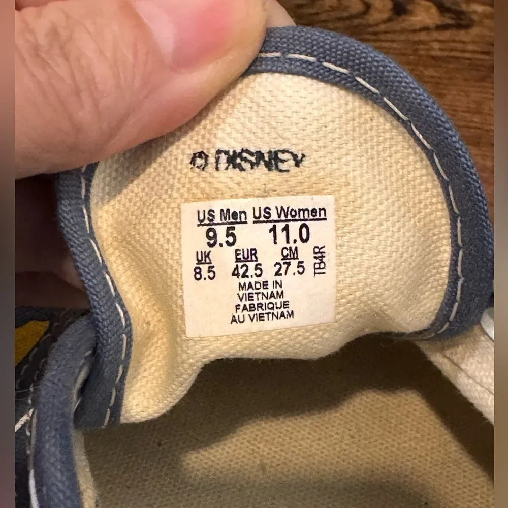 Vans X‎ Disney Donald Duck Sneakers size 11W/9.5 m